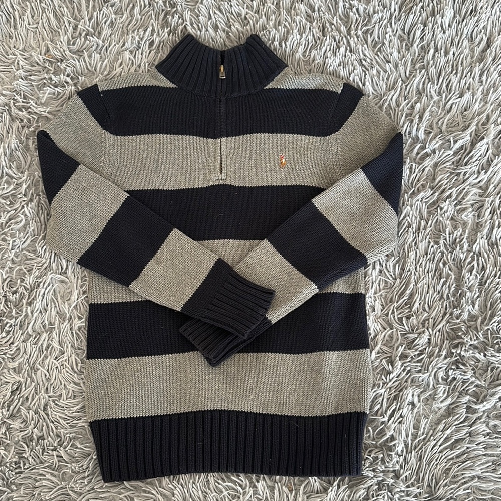 Boys Ralph Lauren sweater. Size 12/14.